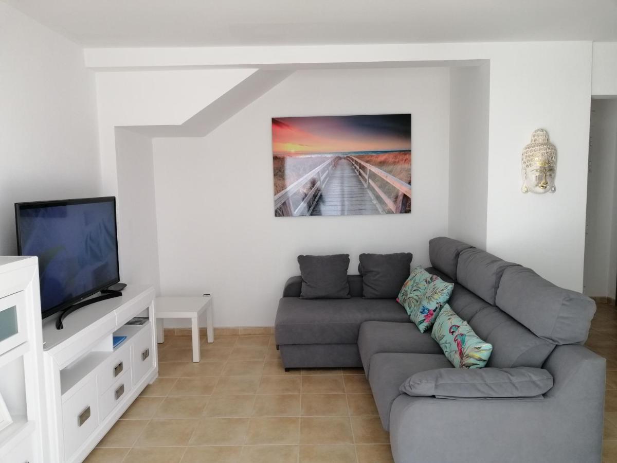 Villa Diplomado Es Mercadal Bagian luar foto