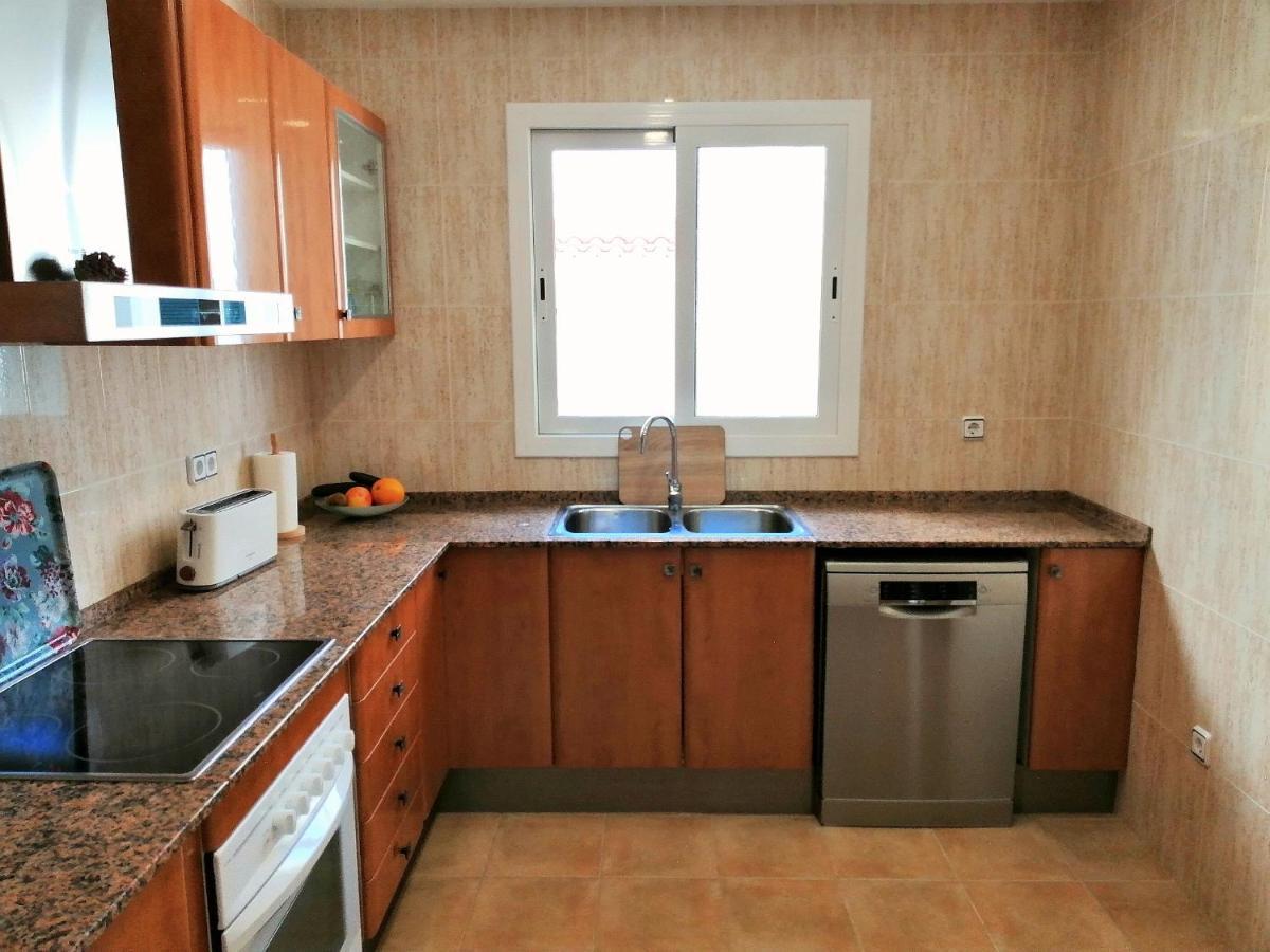 Villa Diplomado Es Mercadal Bagian luar foto